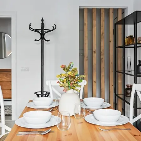 Apartment Stunning 2 Bedroom Near Belem Lisbon