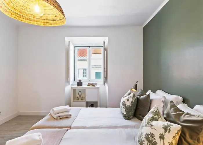 Stunning 2 Bedroom Near Belem Апартаменты Лиссабон