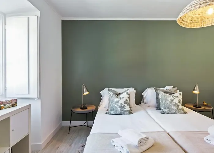 Stunning 2 Bedroom Near Belem